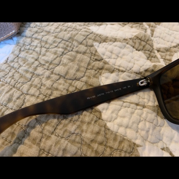 Justin Raybans - Picture 6 of 6